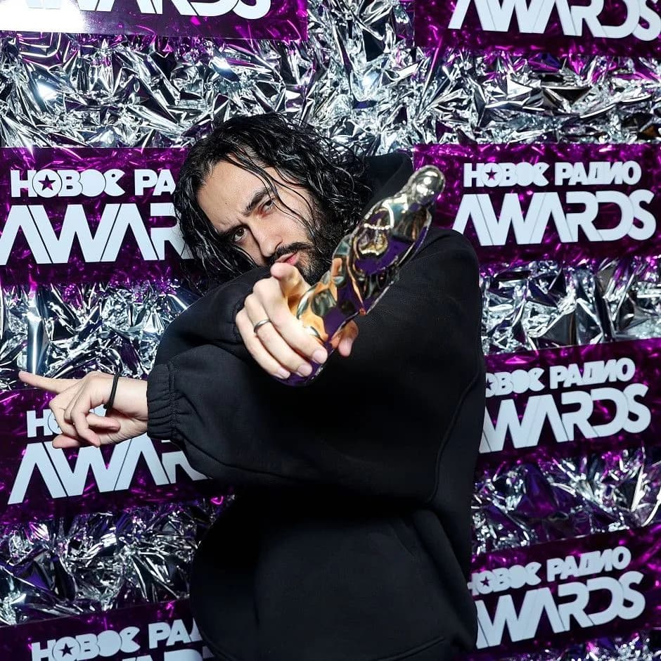«Новое Радио AWARDS 2022»: Мот и JONY – победители в номинации «Лучшая коллаборация»