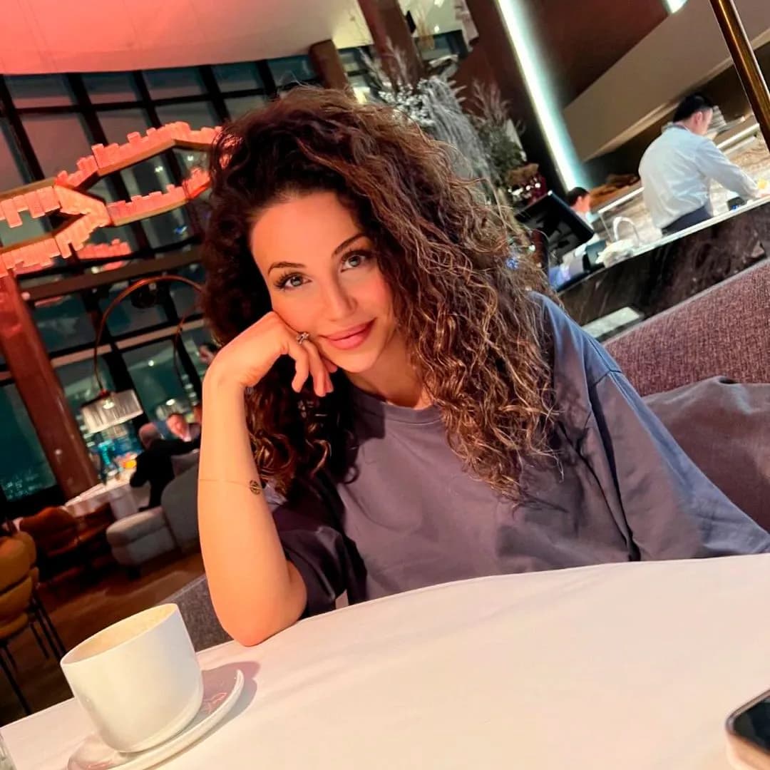 Теперь официально: жена Павла Прилучного рассказала о беременности