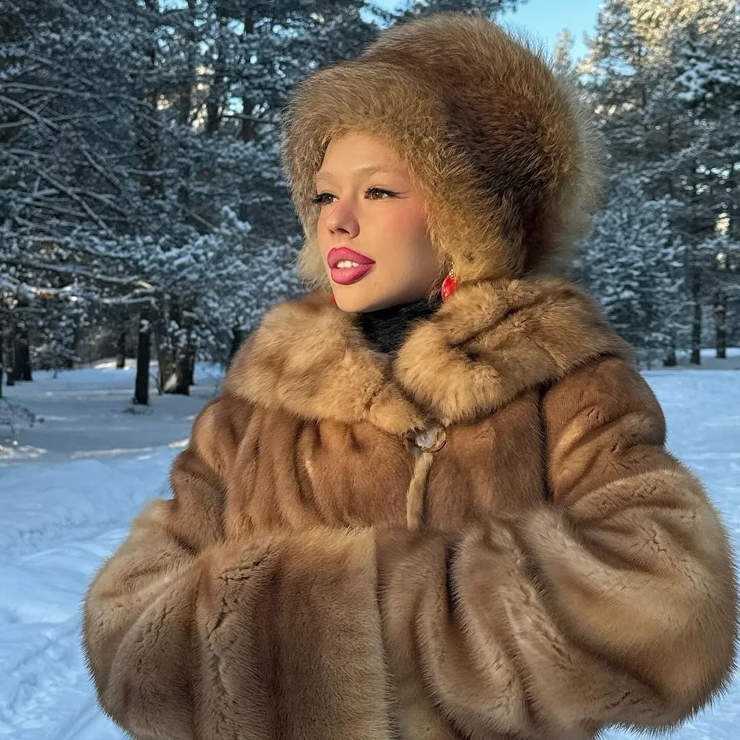 INSTASAMKA сняла квартиру в Париже за 100 тысяч рублей в сутки