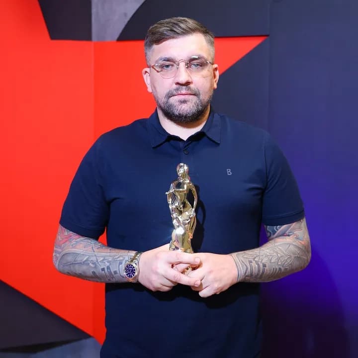 «Новое Радио AWARDS 2024»: Баста получил награду «За вклад в развитие музыки и благотворительность»