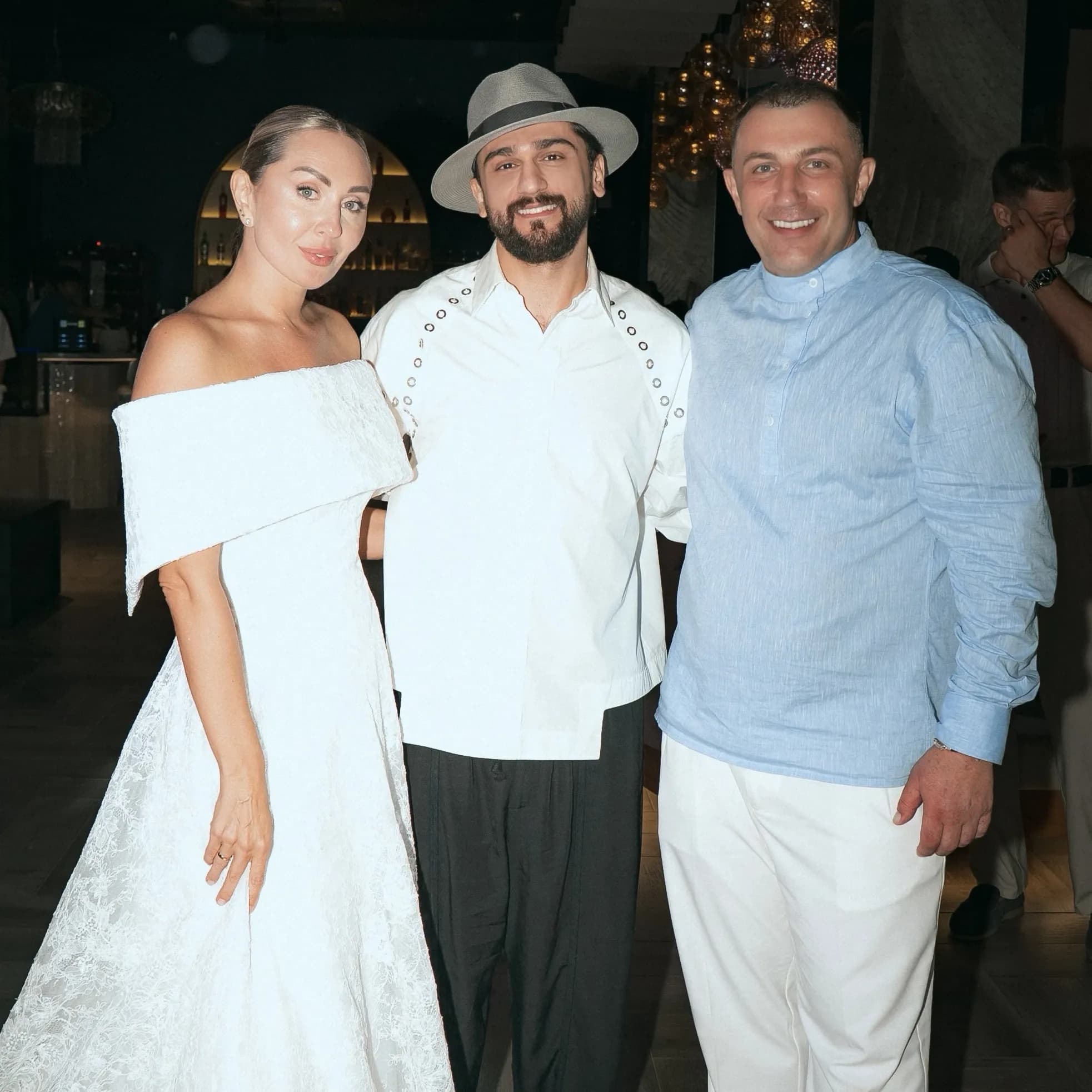 Чудо в Анапе: JONY сорвал свадьбу поклонницы, найдя её пост в соцсетях