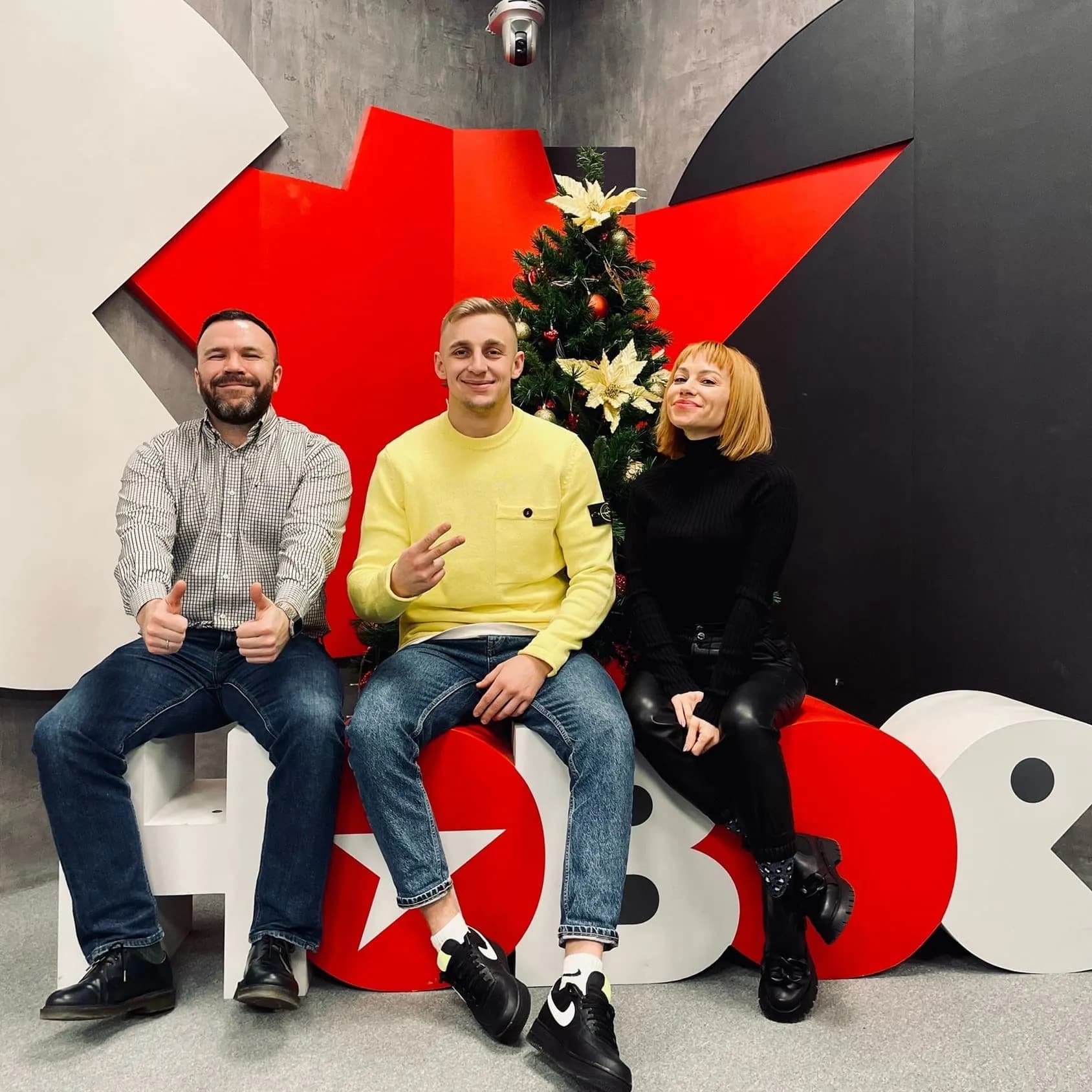 Саша Стоун в TikTok Шоу