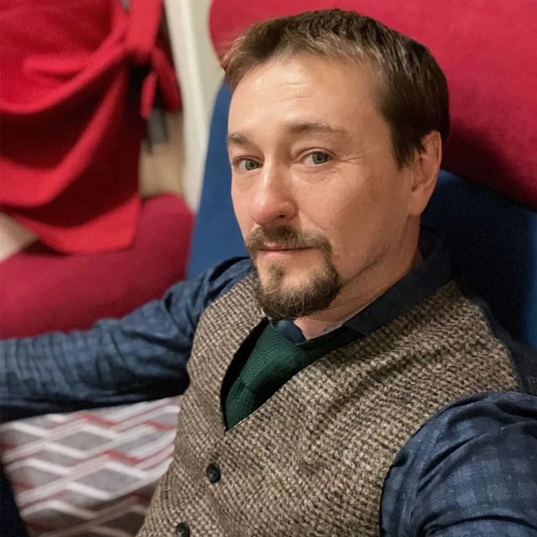 «Удивило»: Сергей Безруков высказался о сериале «Король и Шут»