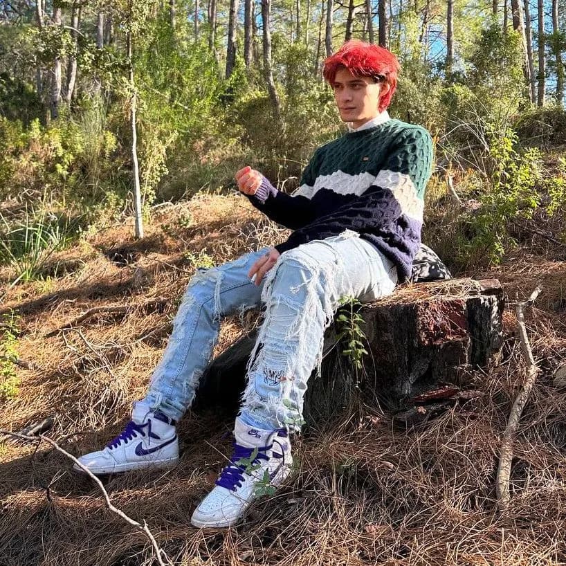 Премьера нового альбома 17 SEVENTEEN эксклюзивно в VK Музыке