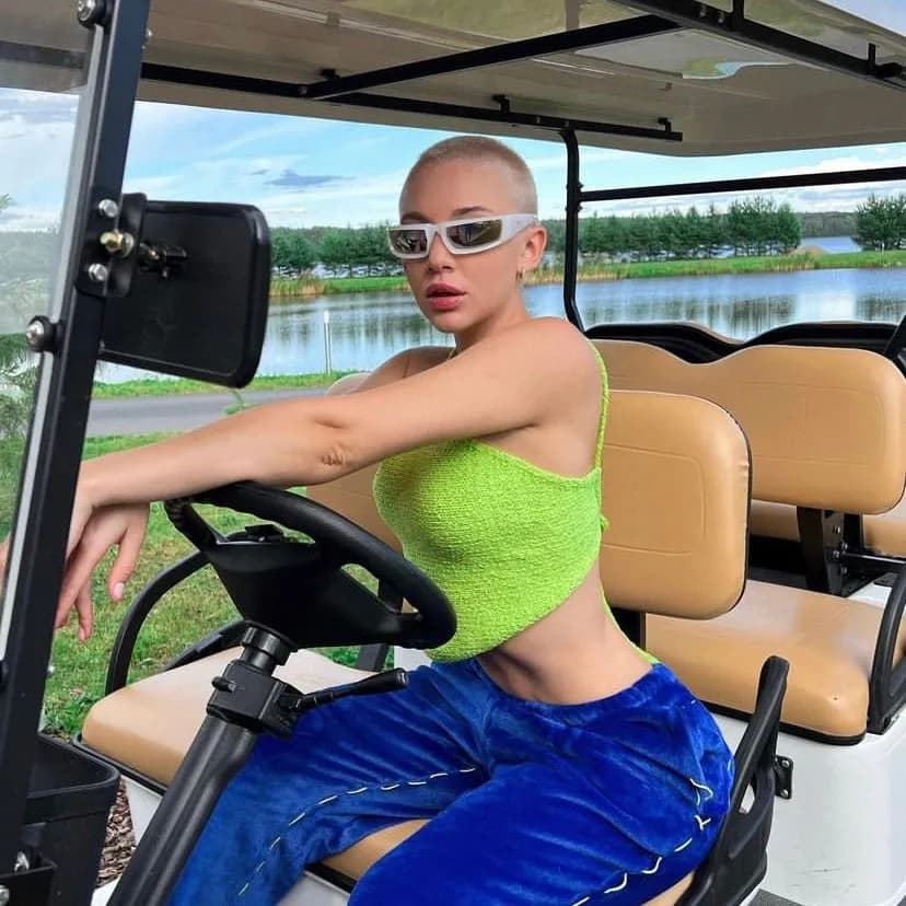 Алла Айлиш или Билли Пугачёва: кого косплеит MIA BOYKA?