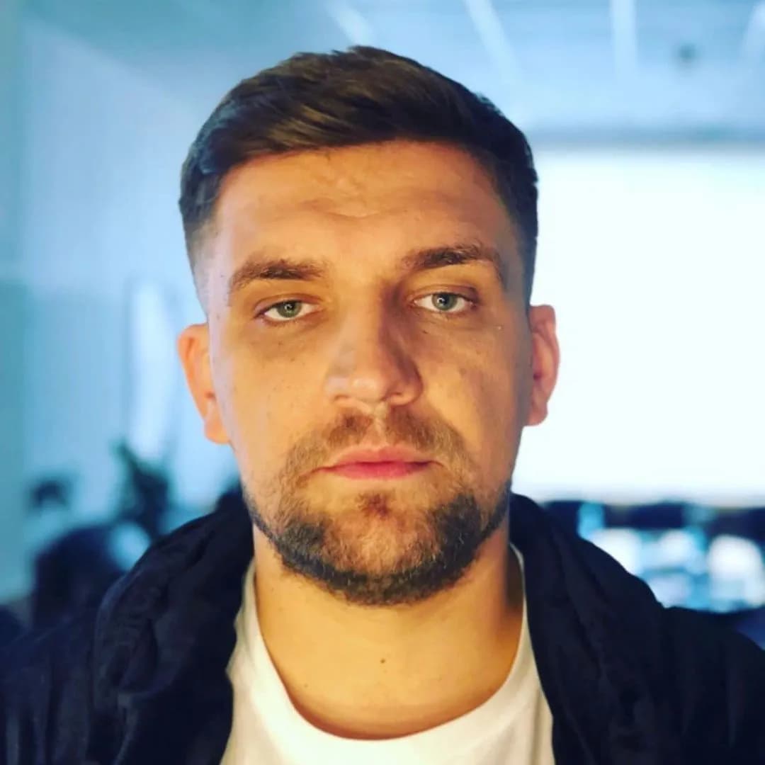 Баста исполнил «Мою игру» на концерте OG Buda