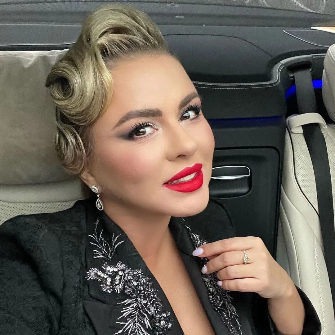 «Я отложила яйца»: Анна Семенович откровенно рассказала об операции, которая поможет ей иметь детей в будущем