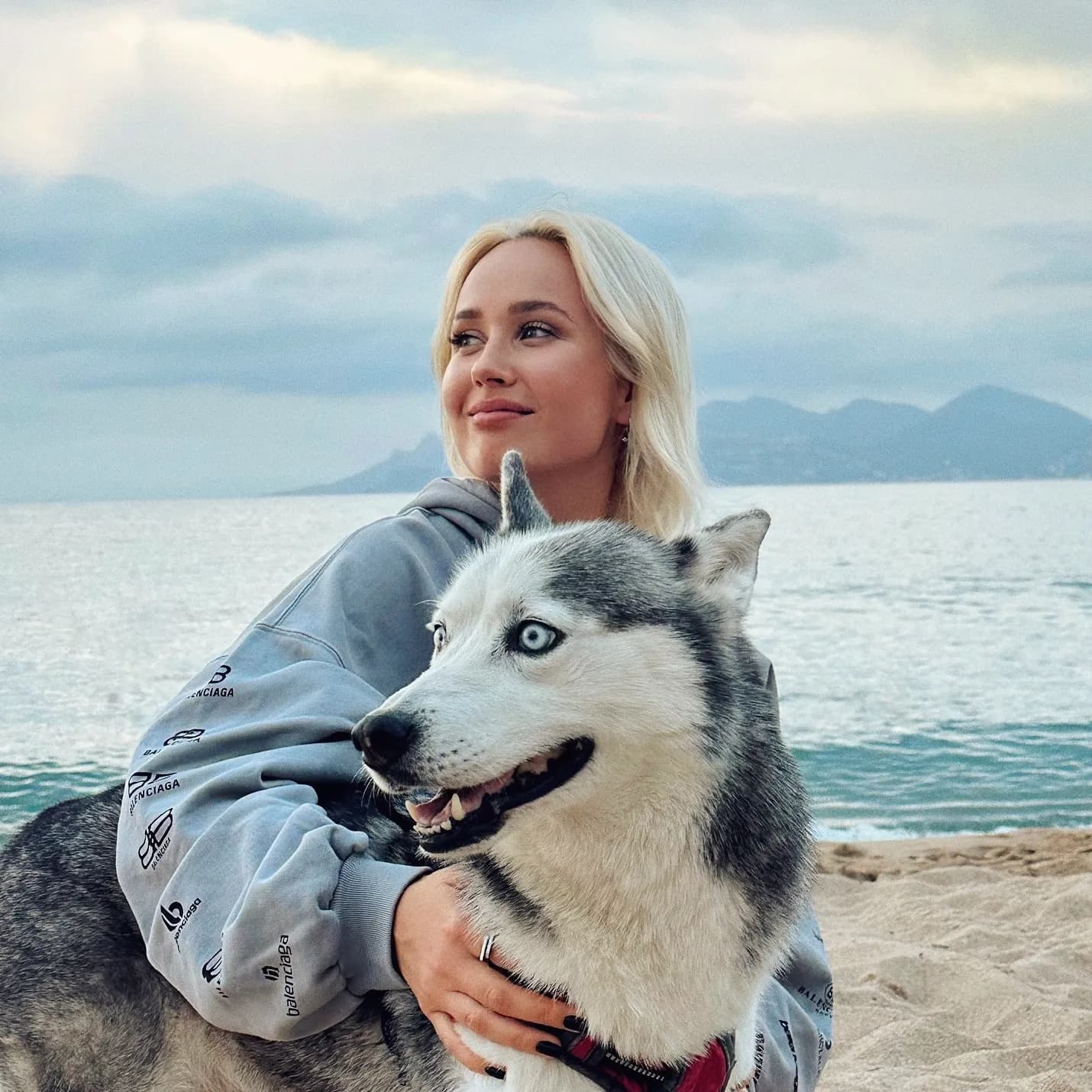 Клава Кока попала в больницу
