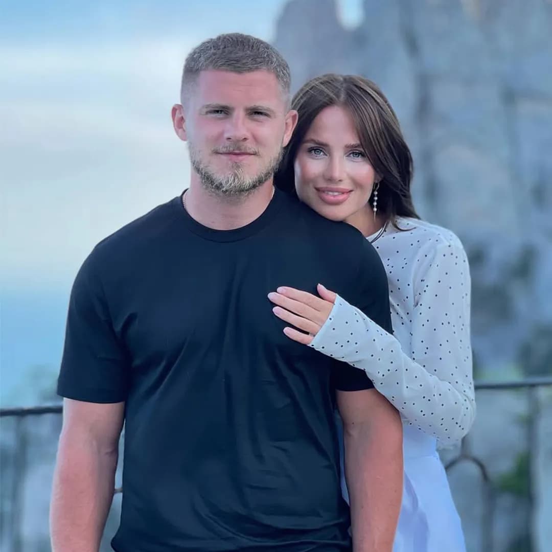 Алекса объявила о разводе с мужем